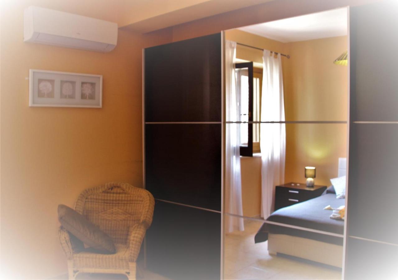 Poseidone Sea Apartment Taormina Mazzeo Buitenkant foto