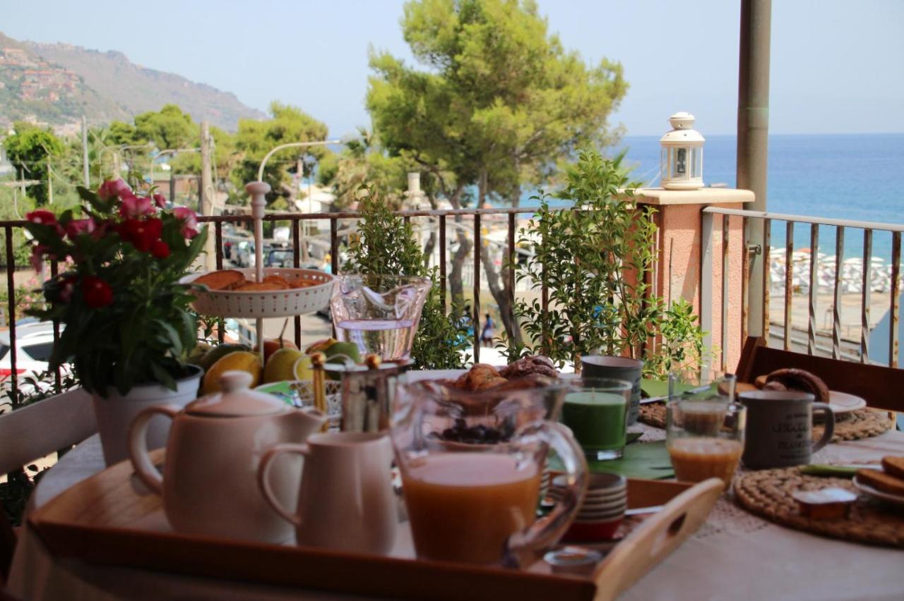 Poseidone Sea Apartment Taormina Mazzeo Buitenkant foto